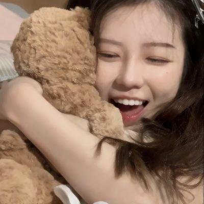公寓里的两个女人